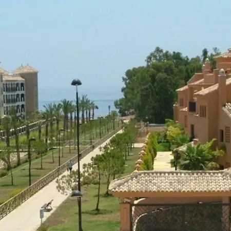 Hacienda Del Sol Deluxe Beachside * Estepona